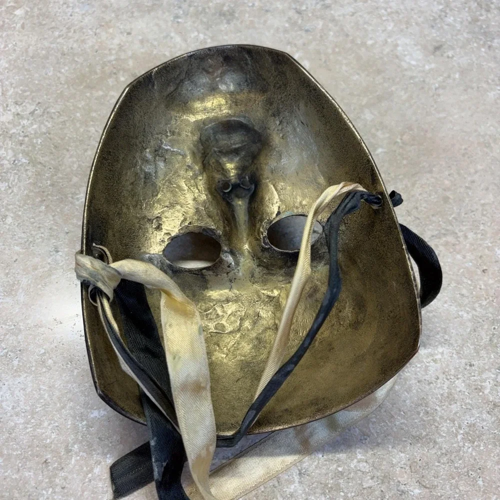 Vtg~Hand Painted~Mardi-Gras/Venetian Mask~Brass, Gold, Black Wall Decor